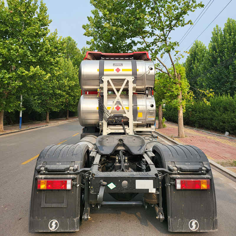 New SHACMAN X5000 LNG 4X2 tractor