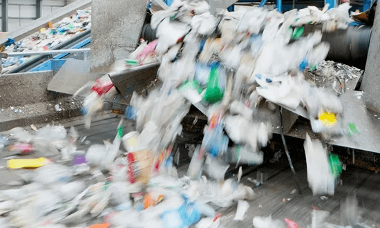 Reuse report calls for global standards and coordinated action to tackle plastic waste