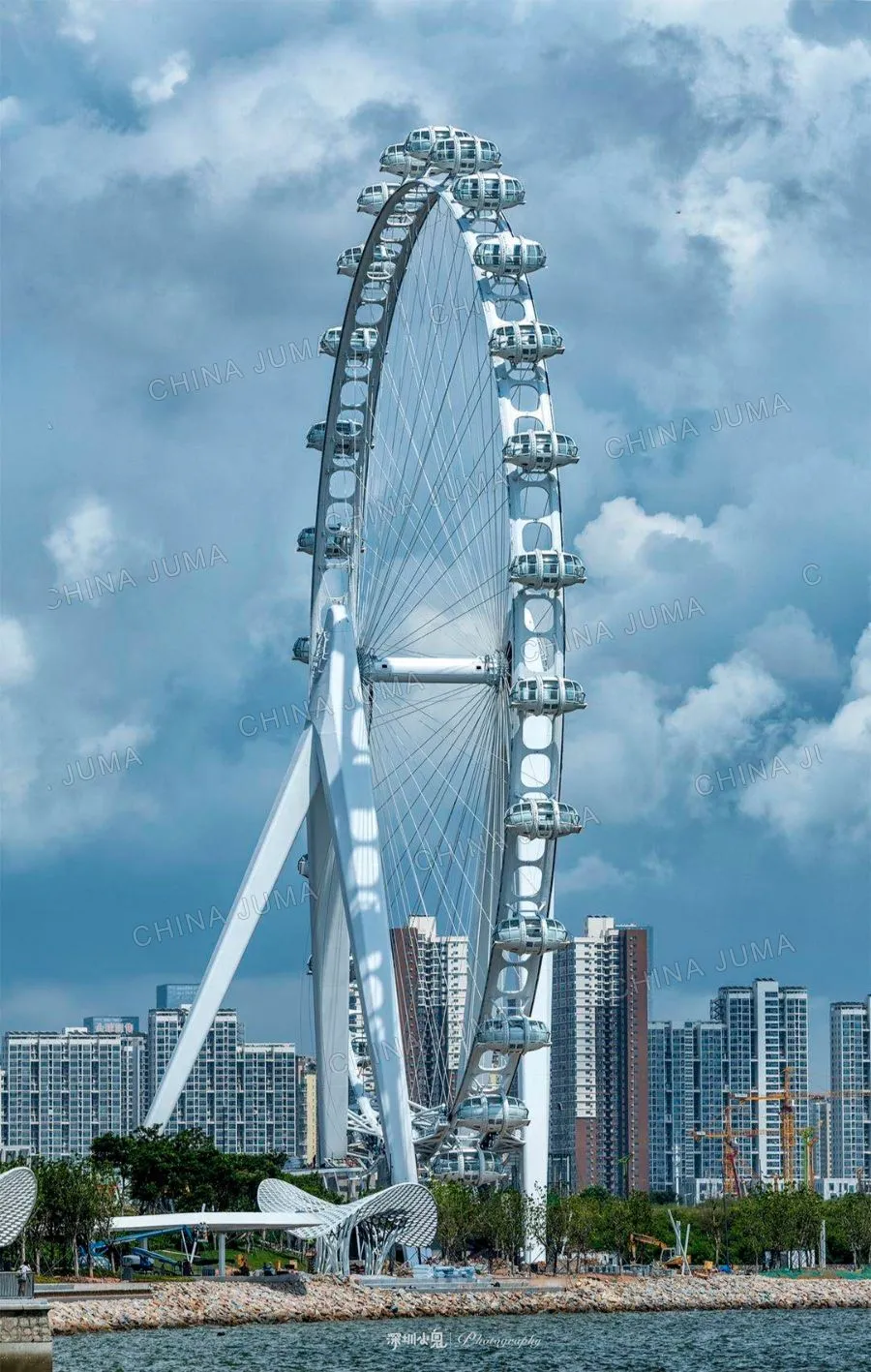 Shenzhen 128m Giant Ferris Wheel 28 Capsules - Bay Glory