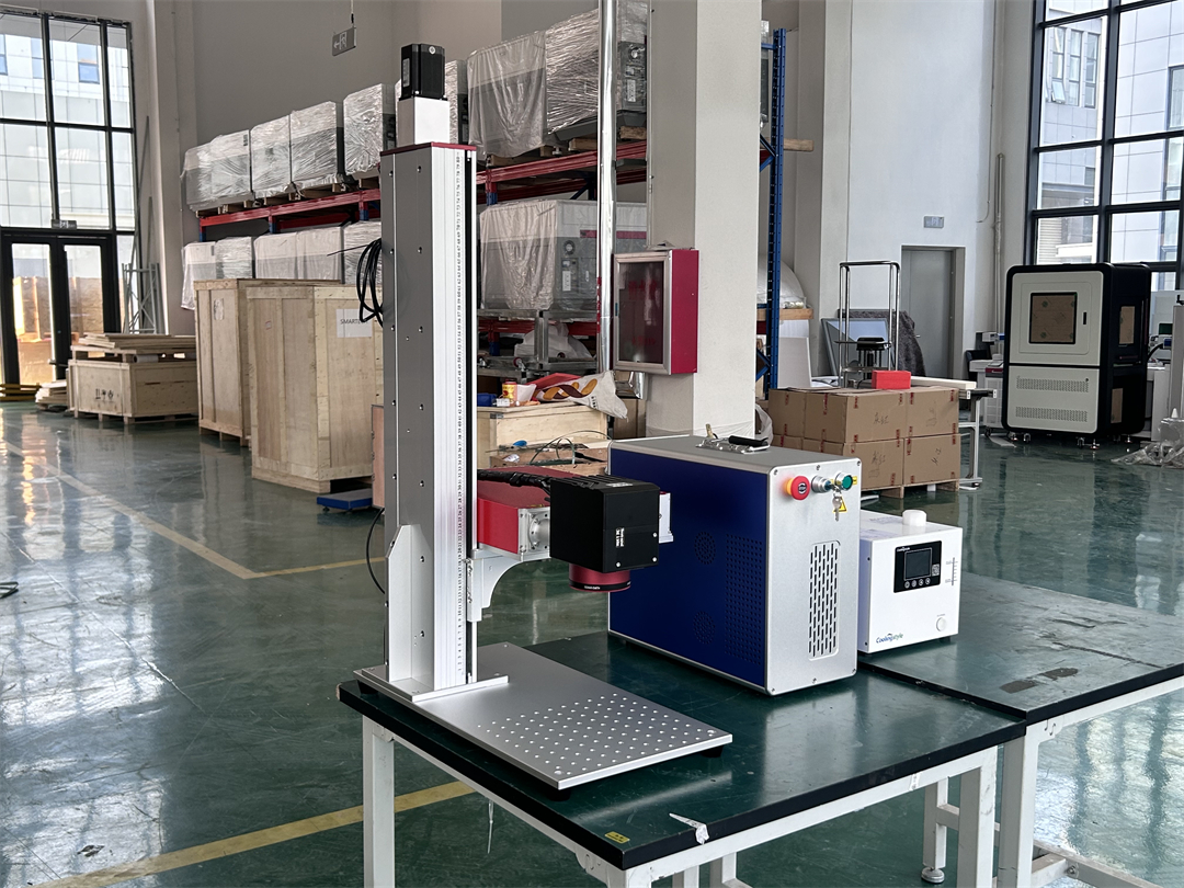 Water-cooled glass fiber laser cutting machine