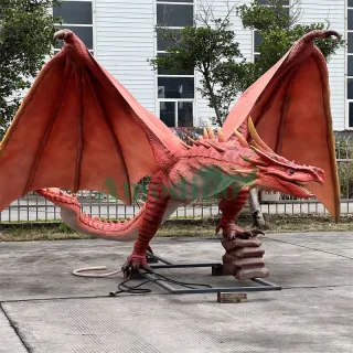 animatronic flying dragon model