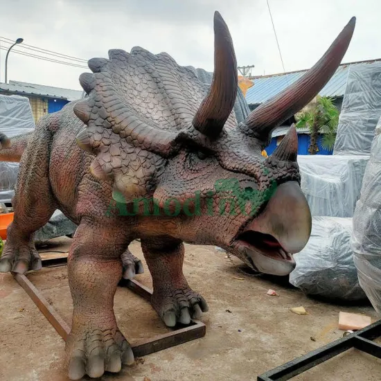 Animatronic Triceratops Dinosaur