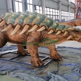 Realistic Simulation Ankylosaurus Models for Dinosaur World