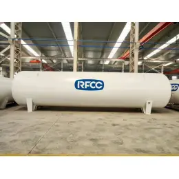 Horizontaler Lagertank für kryogene Flüssigkeiten mit Sattel