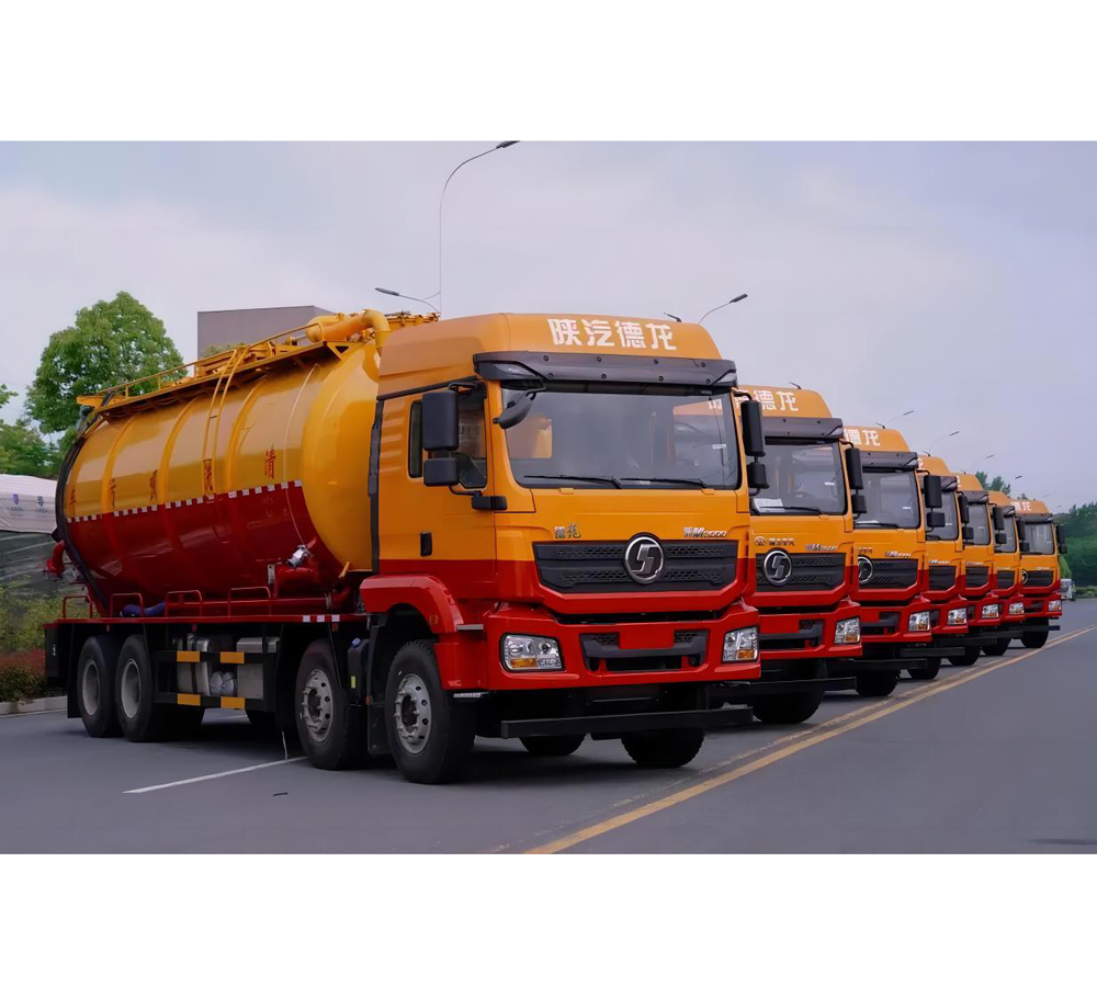 Don't panic about city sewage, the big belly can handle everything--Combined cleaning and suction truck