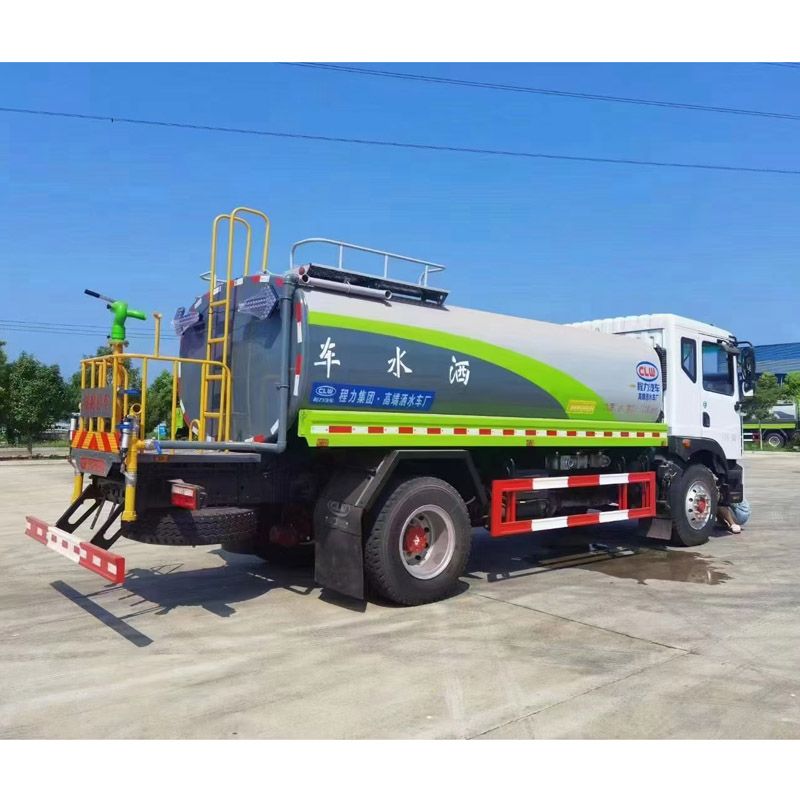 Choosing the Best Water Truck for Your Business Needs