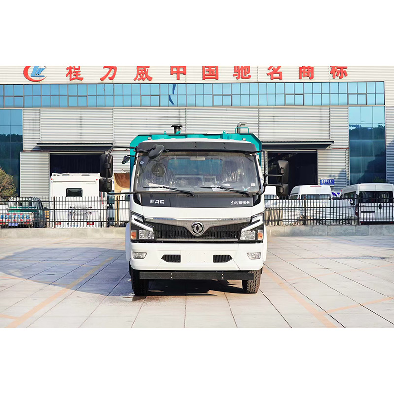 Dongfeng road sweeper and road dust suction truck