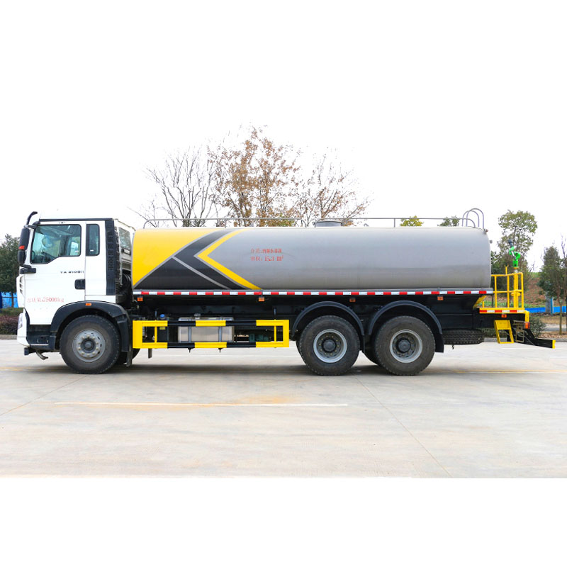 Sinotruk Howo 20m3 water tanker vehicle