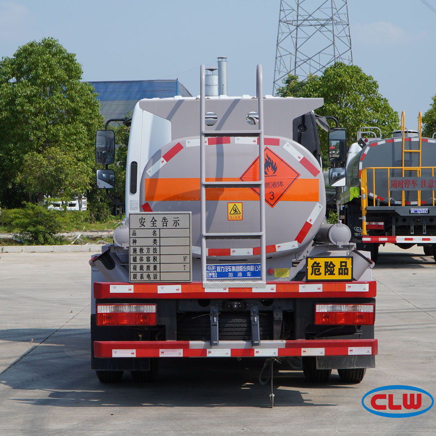 Dongfeng Small Mobile Refueling Dispenser Tank Truck