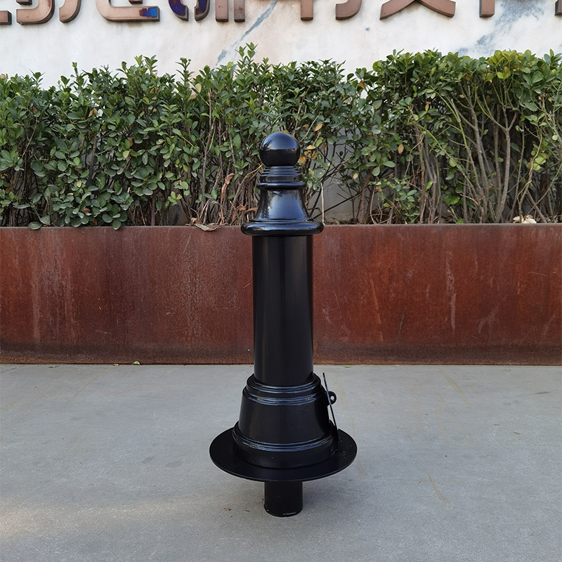 AD Cast Aluminium Outdoor Bollard