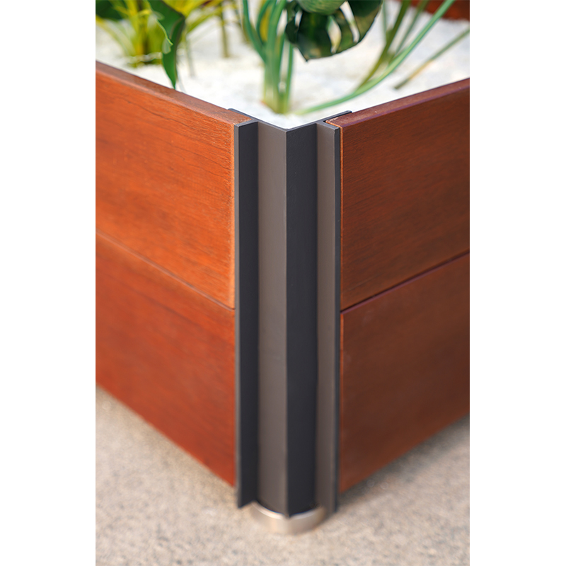 TM Wooden Square Outdoor Planter