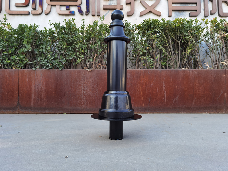 AD Cast Aluminium Outdoor Bollard