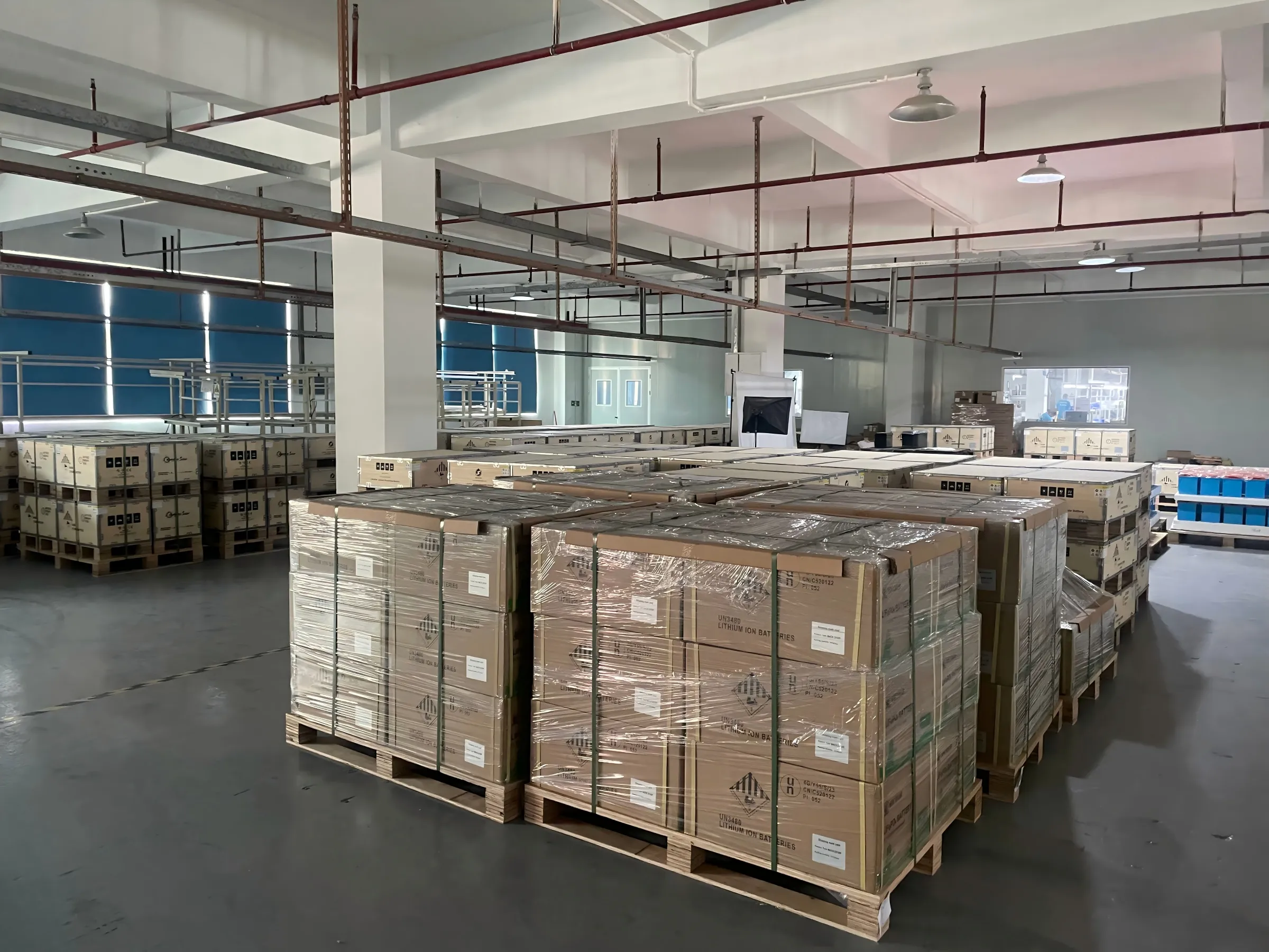Manufacturer-Direct Commercial & Industrial Solar Power Systems | Rooftop Self-Generated Energy Solutions for Factories & Enterprises