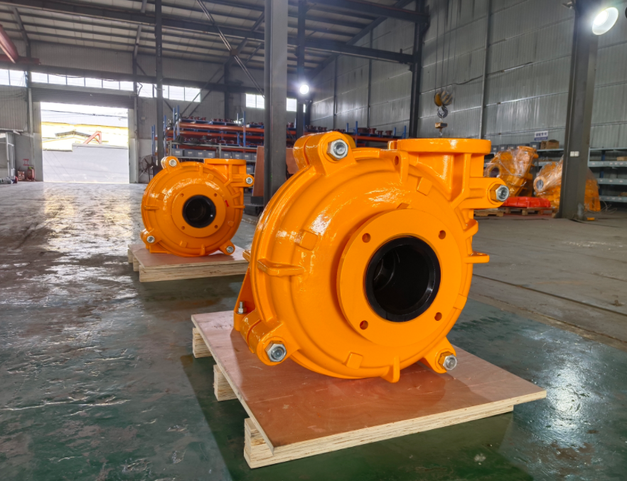 Rubber liner slurry pumps