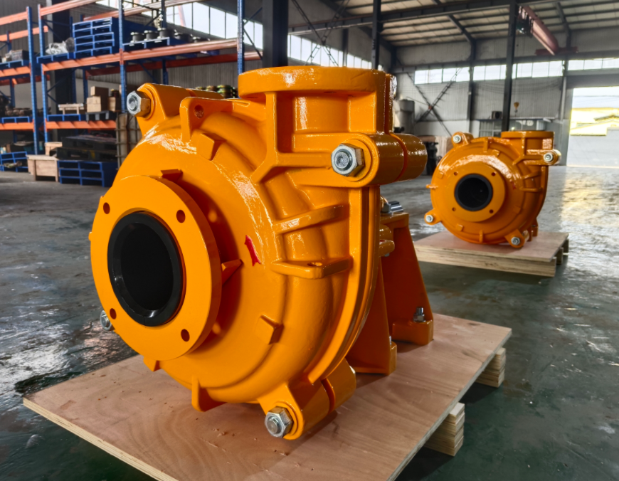 Rubber liner slurry pumps