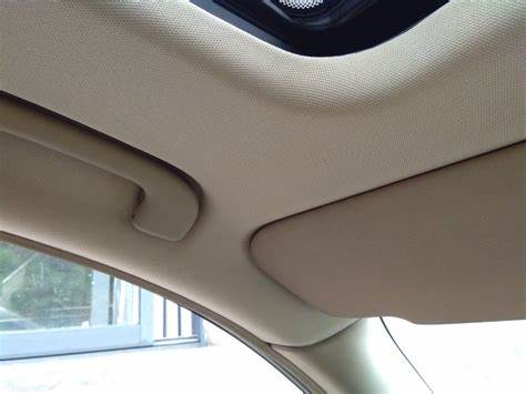 How to Use Aerosol Spray Glue to Repair Car Roofs