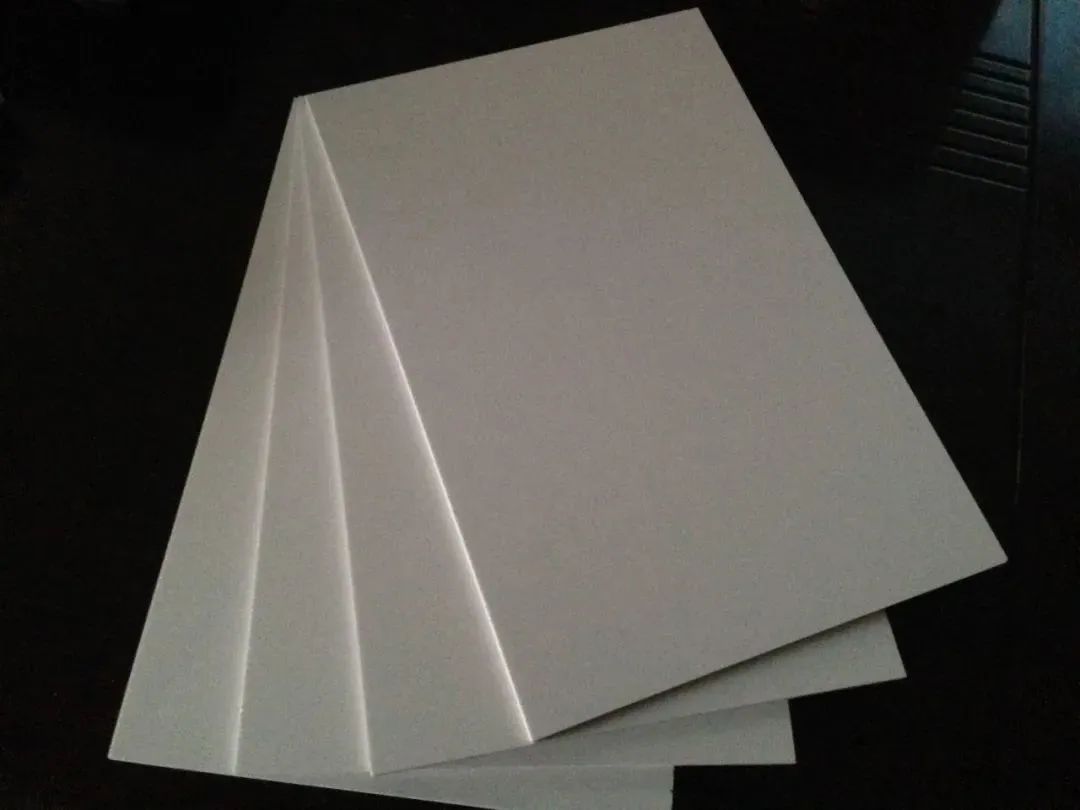 Role and application areas of spray adhesive