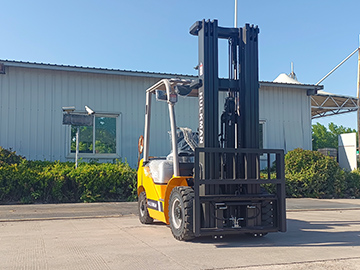 JINAN HULK MACHINERY Delivers High-Quality 2.5-Ton Diesel Forklifts to Morocco