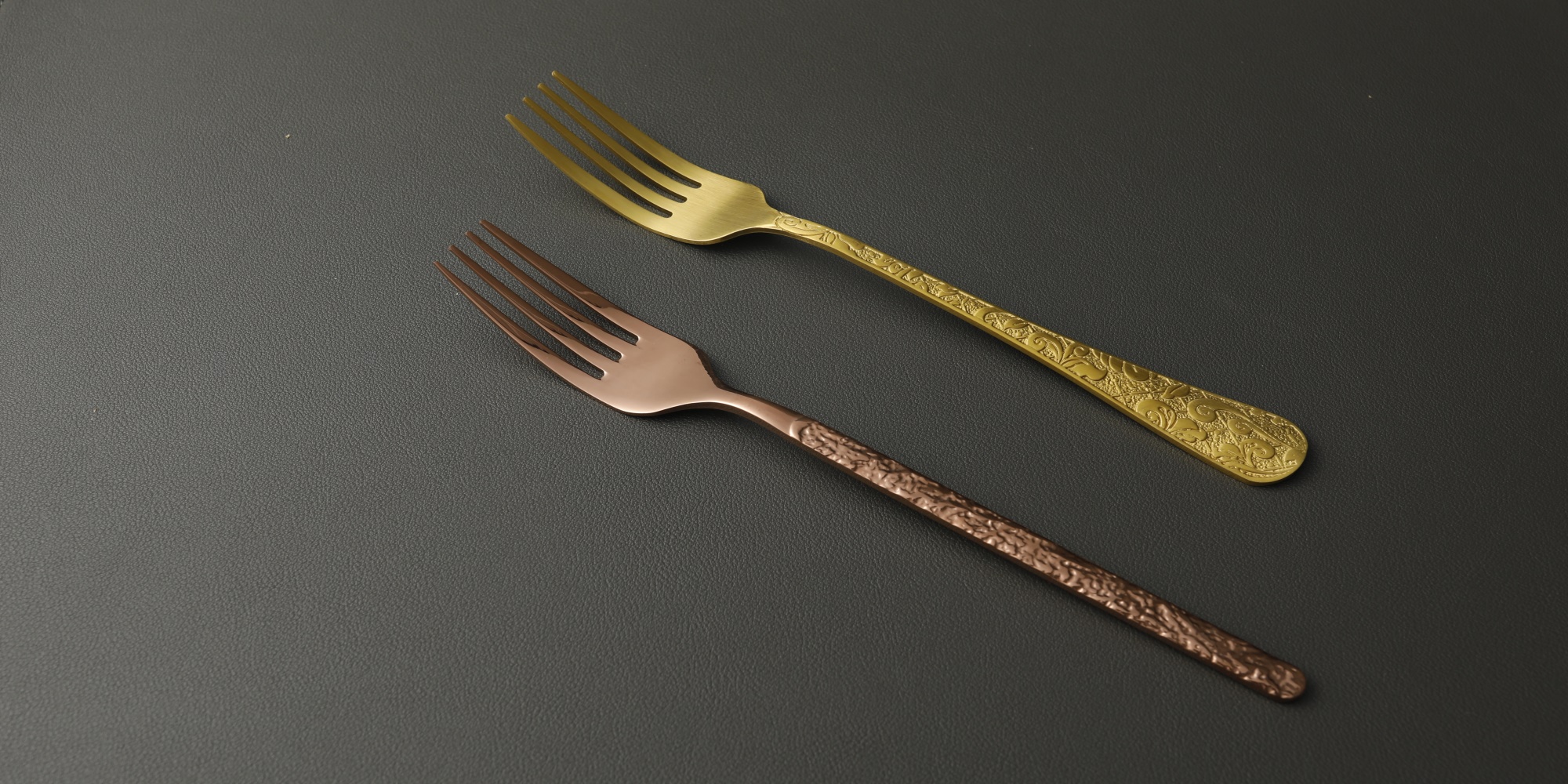 Hammered Heavyweight Cutlery Mirror Gold Flatware Set