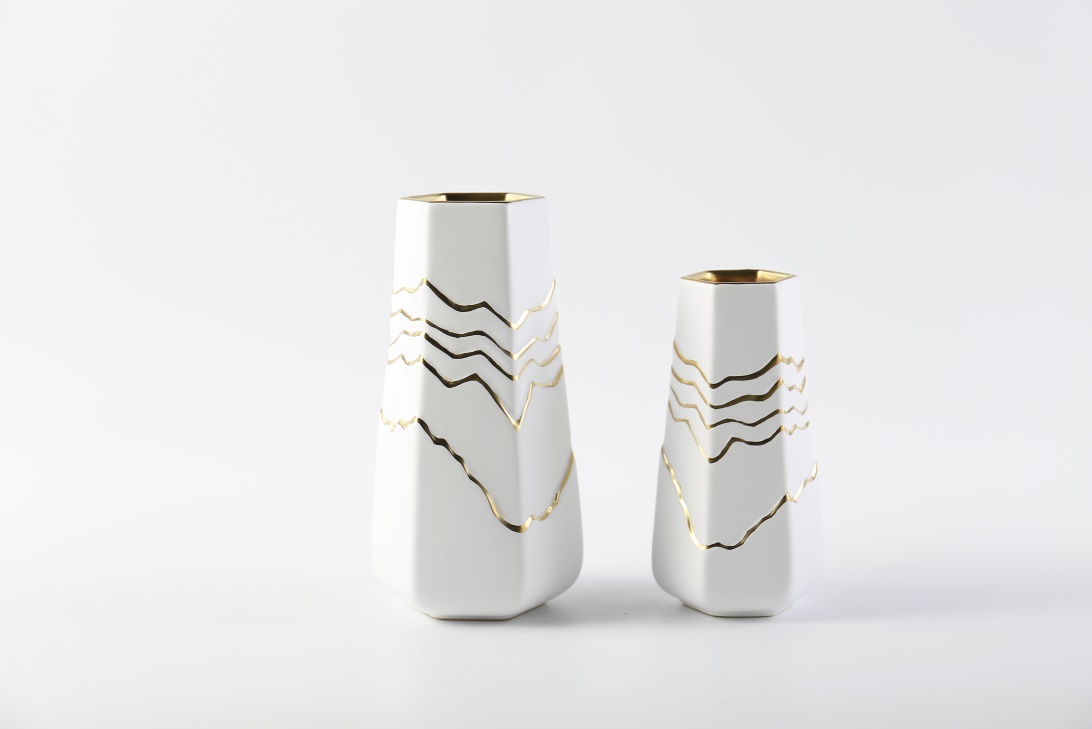 Scandi Flower Vases with Gold Wave Pattern