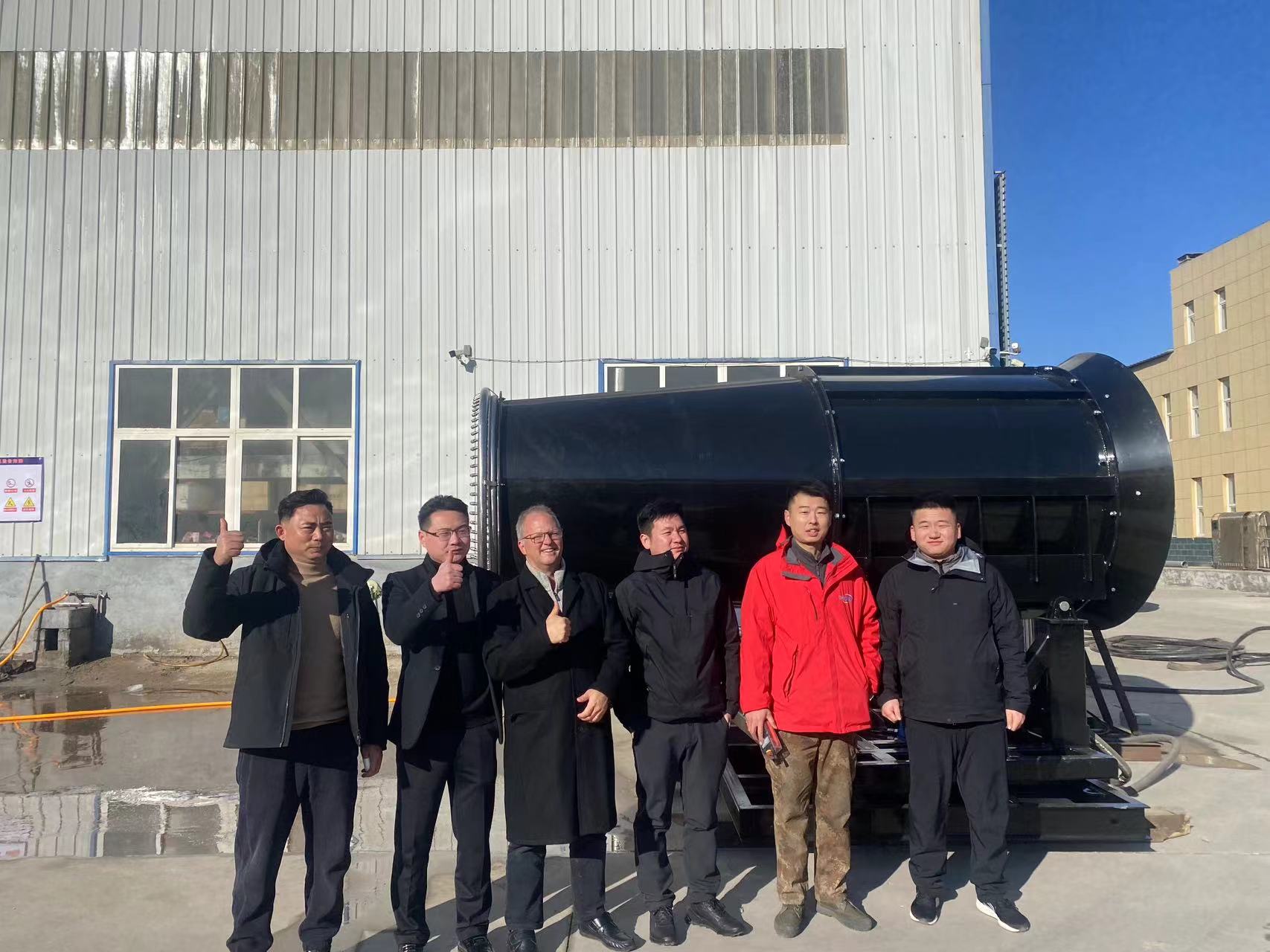 Customers come to the factory to inspect equipment