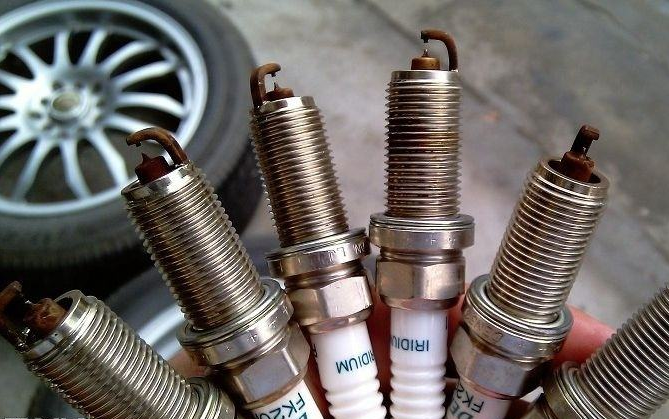 How often do you change the spark plugs in your car? How to see if you should change the spark plugs?