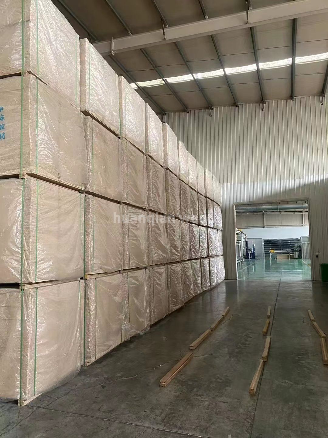 Plain Chipboard supplier