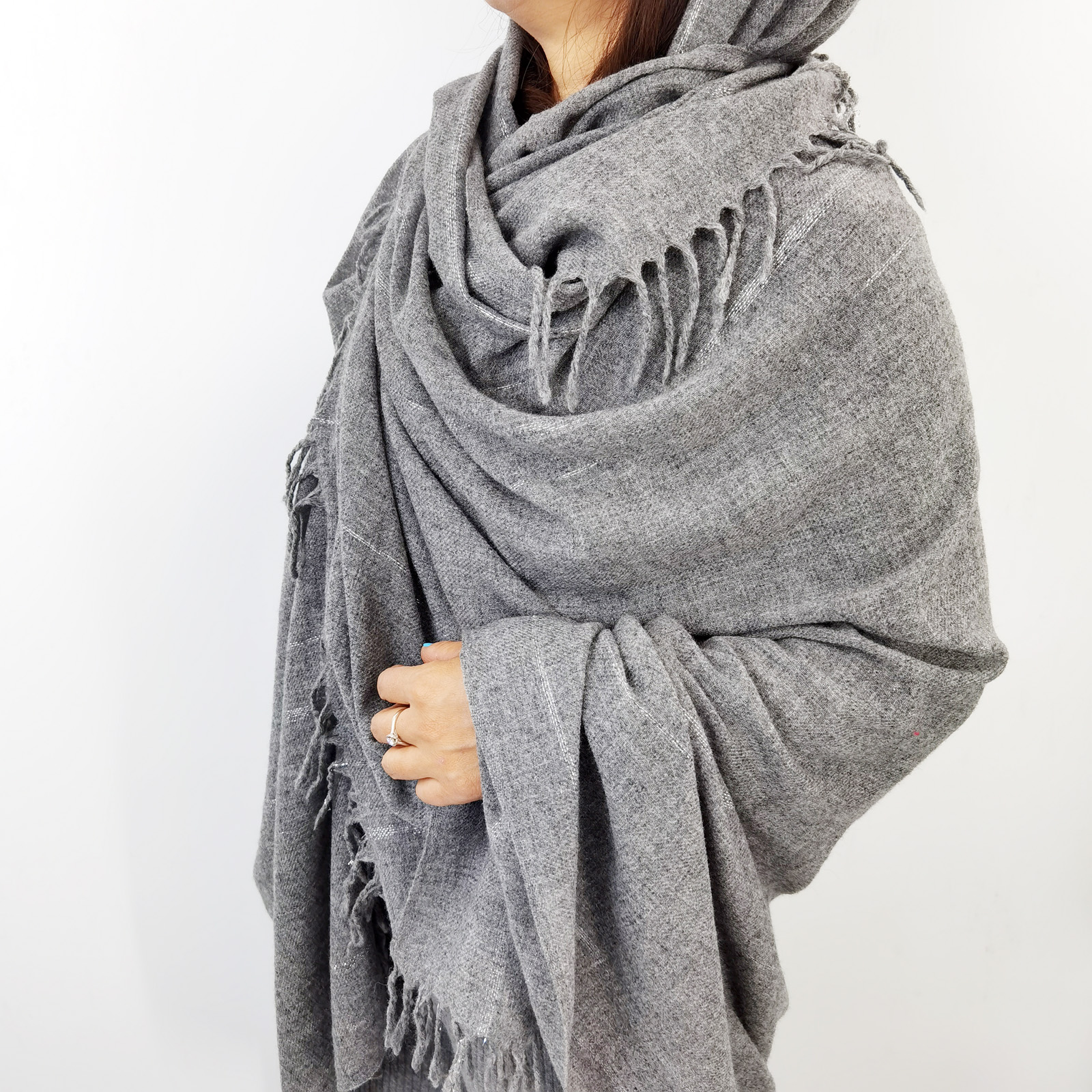 Women's Woolen Shawl Elegant Printed