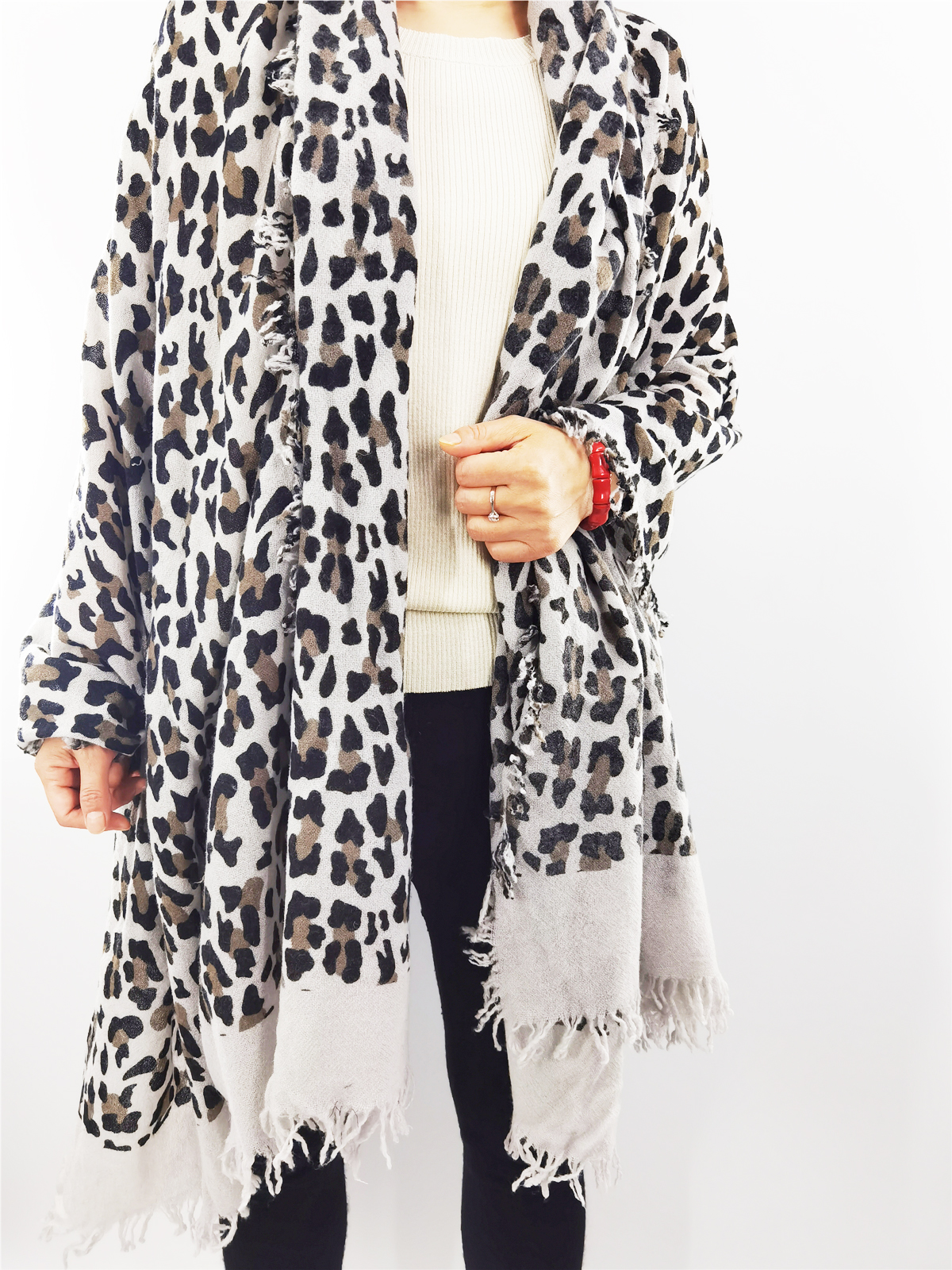shawl leopard print