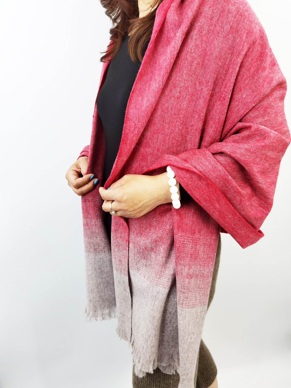 Cashmere woven gradation shawl