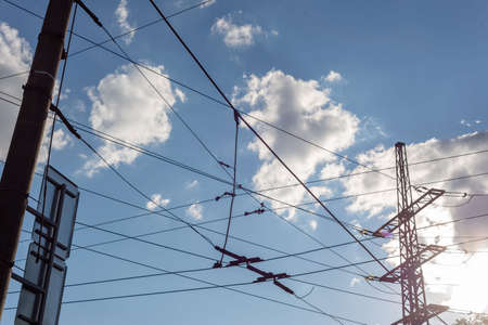 How to protect overhead cables？