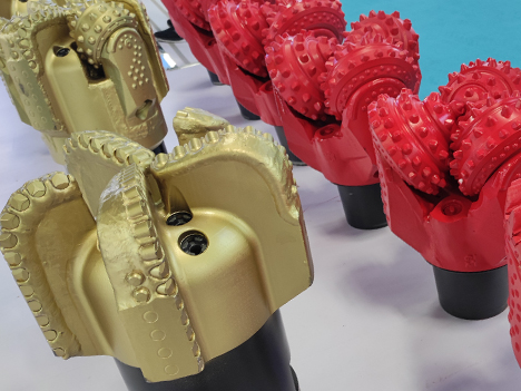 Composition of drilling bits for oil field extraction