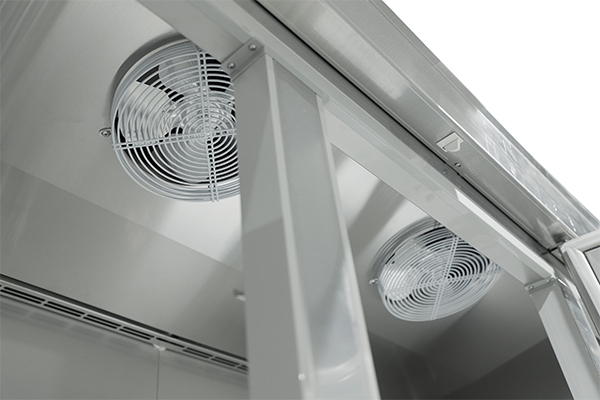 1882L 3 Solid Door Reach-In Refrigerator/ Freezer 1882L 3 Solid Door Reach-In Refrigerator/ Freezer