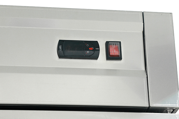 1226L 2 Solid Door Reach-In Refrigerator/ Freezer 1226L 2 Solid Door Reach-In Refrigerator/ Freezer