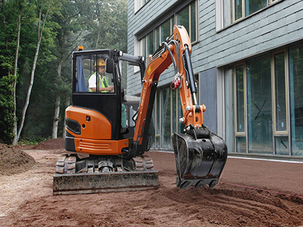 Double cycle resonance, construction machinery or meet the new upward cycle.