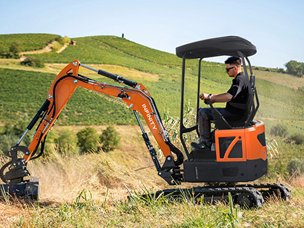 2024 Mini Diesel Excavator Buyer's Guide: how to choose the best equipment.
