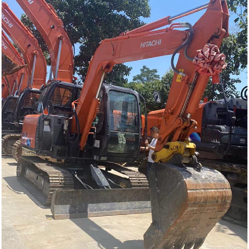 Popular Used Mini Zx75-5A Hitachi Excavator on Sale