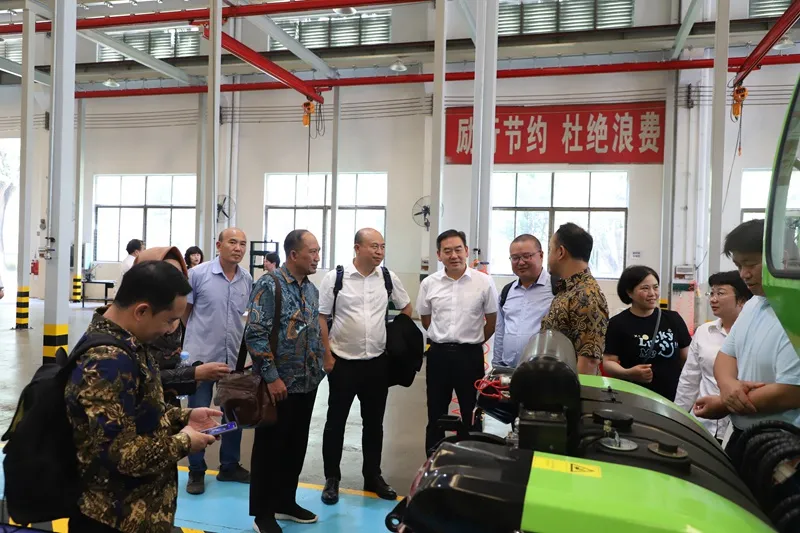 Jointly building a &quot;Belt and Road&quot; joint R&D platform, the China-Indonesia Agricultural Machinery Equipment International Joint R&D Center Construction Project was signed in Beihai