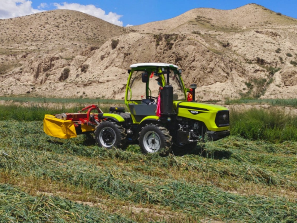 HUILI HLB704 70HP Tractor – Elevating Hilly Ranch Forage Harvest ...