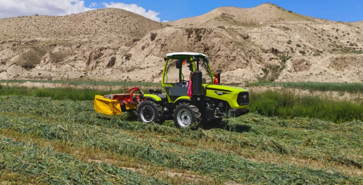 HUILI HLB704 70HP Tractor – Elevating Hilly Ranch Forage Harvest ...