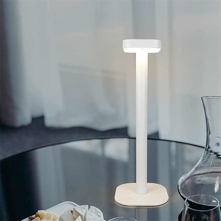 China-Made Elegance White Table Lamp