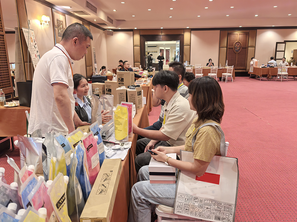 Comstar Communicate with Business Partners at Thailand