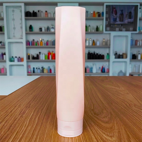 500ml Empty Pink PE Squeeze Lotion Bottle