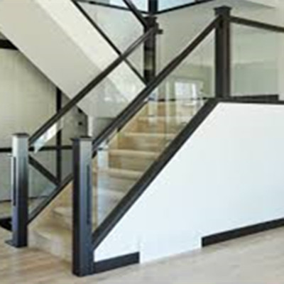 The Rising Trend of Glass Stair Railings in Residential and Commercial Spaces