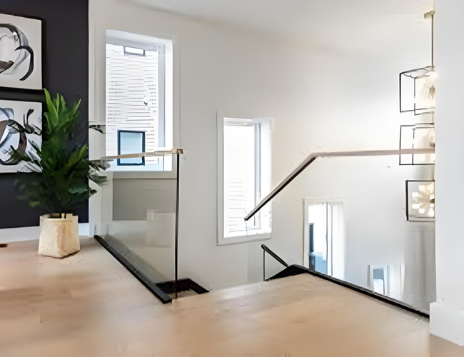 The Benefits of Glass Stair Railings-Strength Meets Style