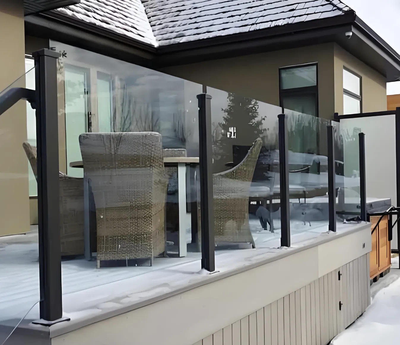 Glass Railing Design:A Modern Touch for Your Space