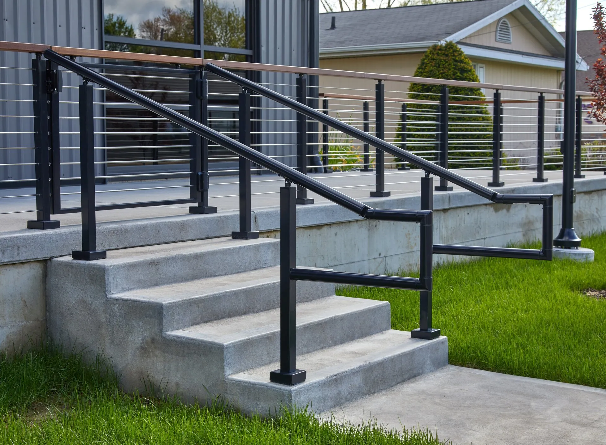 Steel Railing Ridge Exploring the Benefits and Varieties of Steel Railing Systems
