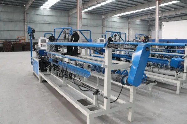 Automatic Chain Link Fencing Machine Benefits for Large Projects
