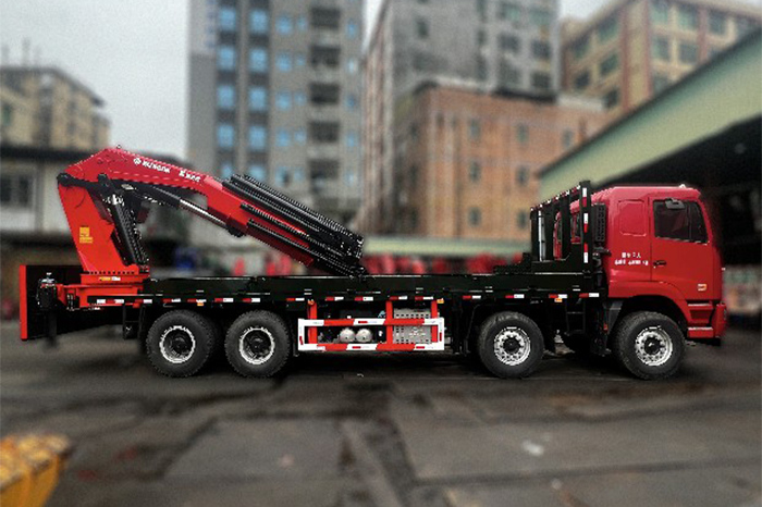 K928  Folding arm truck mounted crane