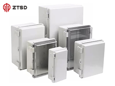 Plastic junction box